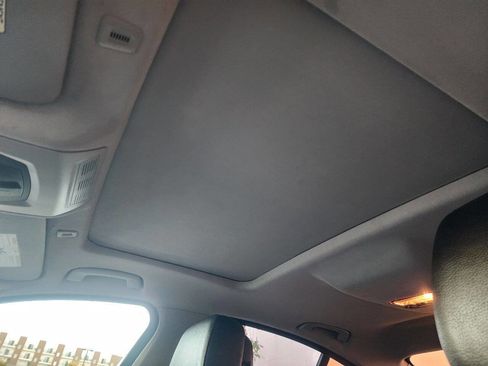 Used 2012 BMW 528i Sedan image 38