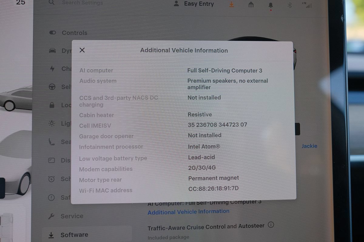 Used 2020 Tesla Model 3 Standard Range RWD image 16