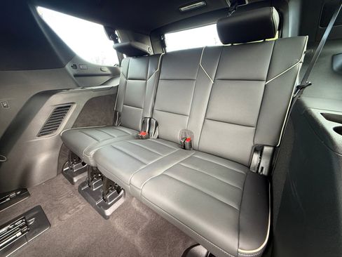 Used 2026 Cadillac Escalade Sport w/ Touring Package image 21