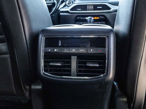 Used 2021 MAZDA CX-9 Signature image 28