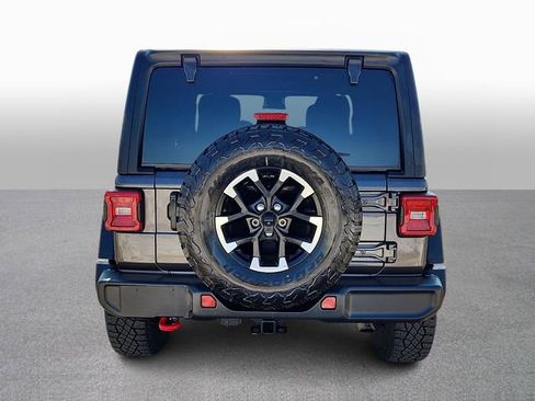 Used 2025 Jeep Wrangler Rubicon image 5