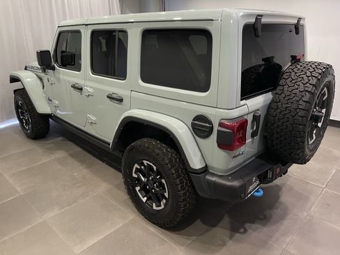 Used 2024 Jeep Wrangler Unlimited Rubicon 4xe AWD/4WD image 4