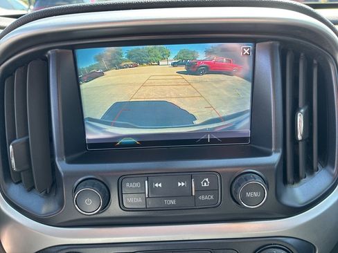 Used 2018 Chevrolet Colorado LT w/ LT Convenience Package image 20