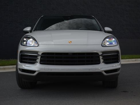 Certified 2021 Porsche Cayenne Coupe AWD/4WD image 10
