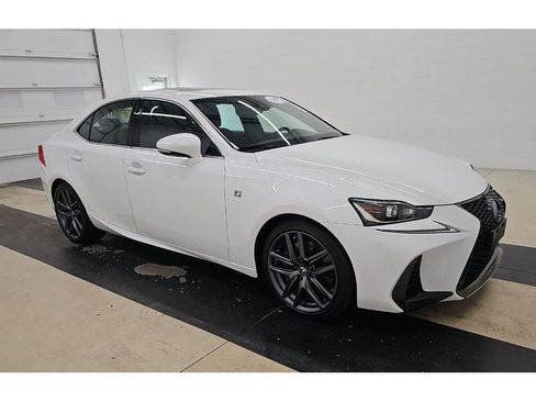 Used 2019 Lexus IS 300 F Sport w/ F Sport Package image 3