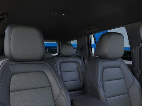 New 2026 Chevrolet Equinox LT w/ Convenience Package II FWD image 24