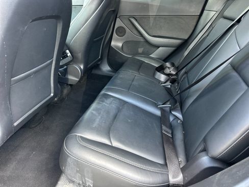 Used 2022 Tesla Model Y Performance AWD/4WD image 11