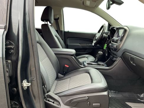 Used 2018 Chevrolet Colorado Z71 AWD/4WD image 15