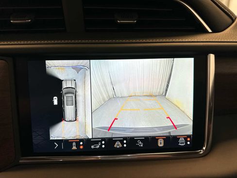 Used 2024 GMC Yukon Denali Ultimate image 17