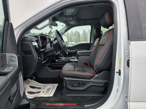 New 2026 Ford F250 Lariat w/ Black Appearance Package image 22