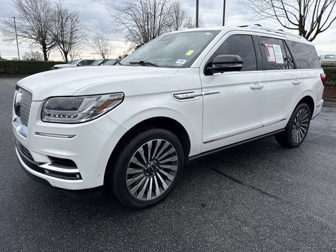 Used 2021 Lincoln Navigator Reserve image 5