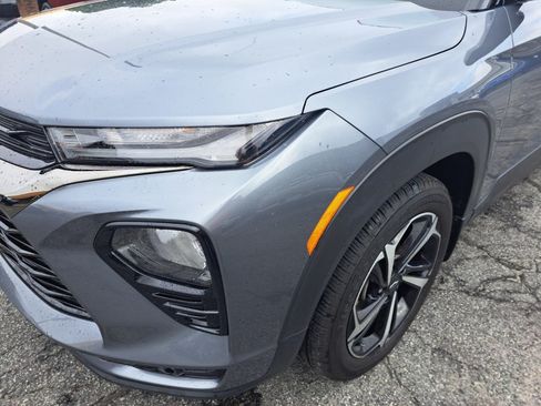 Used 2022 Chevrolet TrailBlazer RS w/ Technology Package FWD image 21