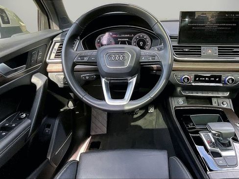 Used 2023 Audi Q5 2.0T Premium Plus w/ Premium Plus Package AWD/4WD image 12