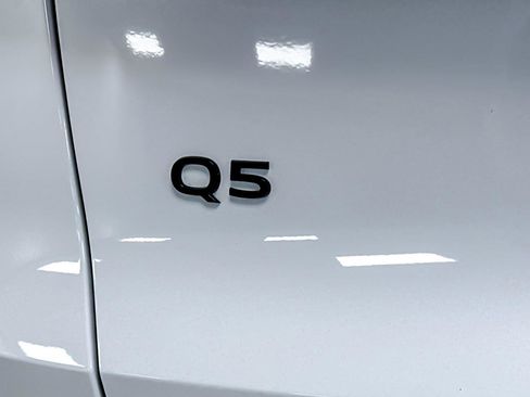 New 2025 Audi Q5 Premium Plus image 26
