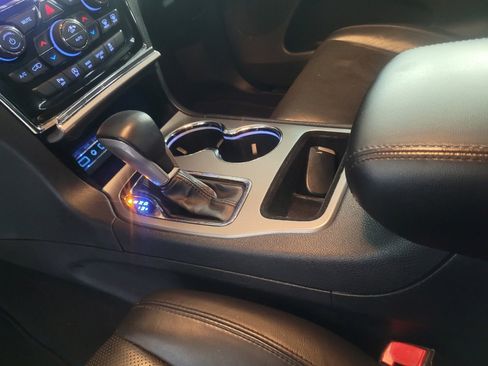 Used 2019 Jeep Cherokee Limited FWD image 26