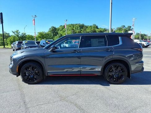 New 2026 Mitsubishi Outlander AWD image 2