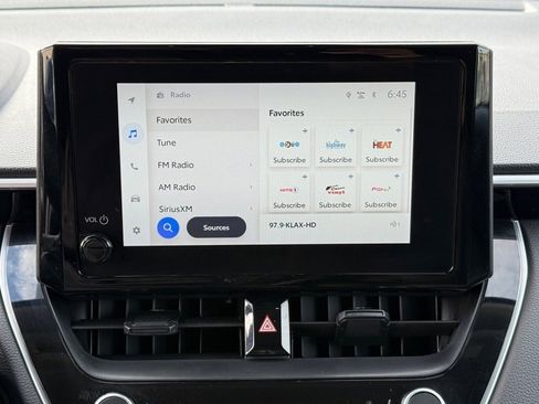 Certified 2025 Toyota Corolla Cross LE image 27