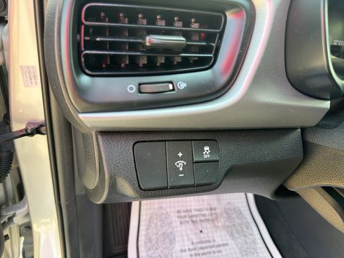 Used 2023 Kia Rio LX FWD image 11