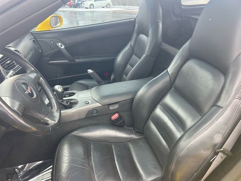 Used 2006 Chevrolet Corvette Coupe w/ Preferred Equipment Group image 36