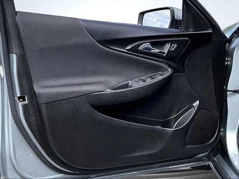 Used 2023 Chevrolet Malibu LT image 19