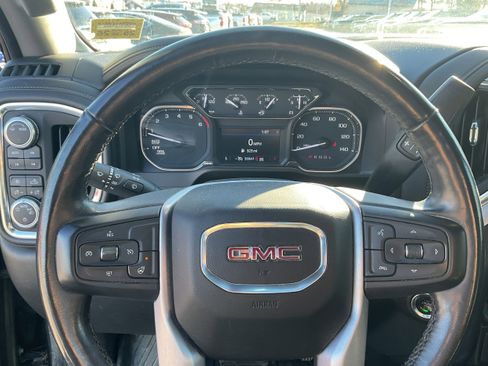 Certified 2020 GMC Sierra 1500 Elevation w/ Elevation Value Package image 6