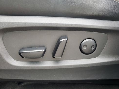 Certified 2023 Nissan Pathfinder SL image 16