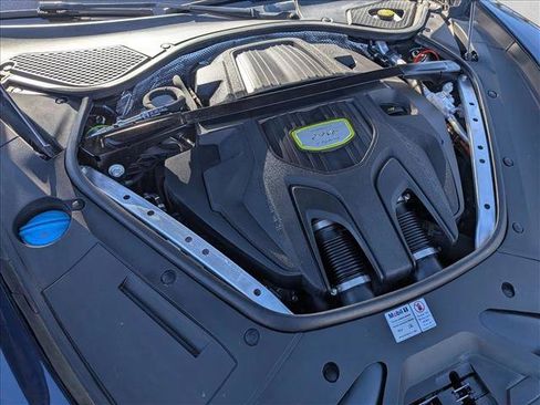 Used 2019 Porsche Panamera 4 image 23