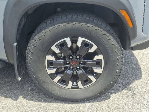 Certified 2023 Nissan Frontier PRO-4X w/ Pro Convenience Package AWD/4WD image 9
