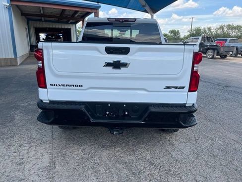 Used 2025 Chevrolet Silverado 1500 ZR2 w/ Technology Package AWD/4WD image 6