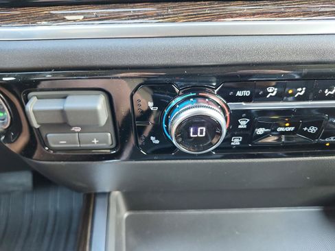 New 2026 GMC Sierra 1500 Elevation w/ Elevation Premium Package AWD/4WD image 17