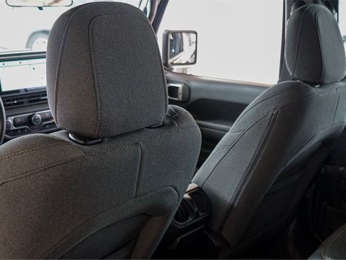 Used 2024 Jeep Gladiator Sport image 20