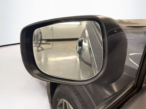 Used 2024 Subaru Forester Premium AWD/4WD image 16