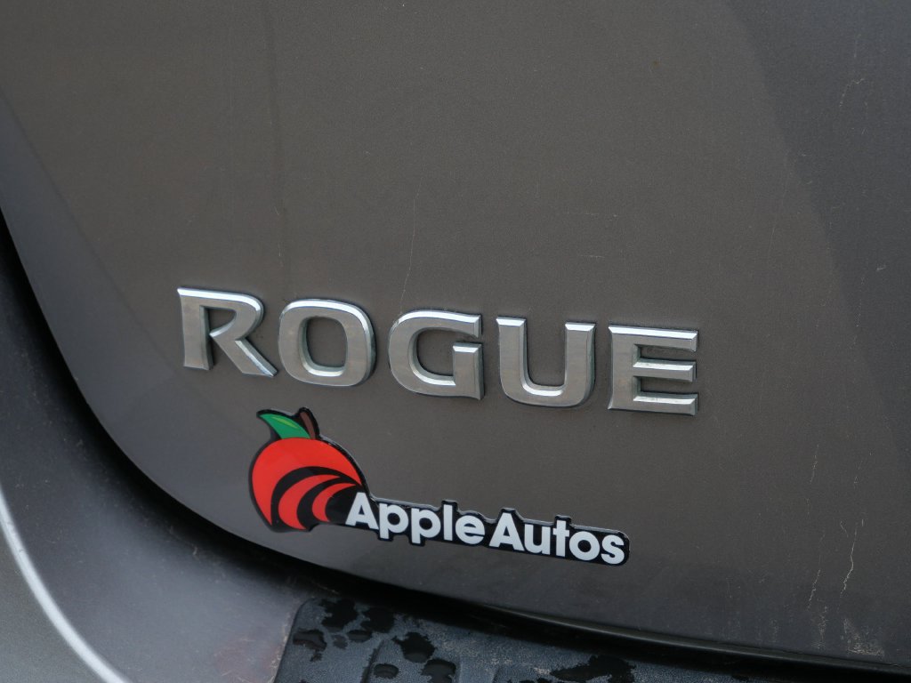 Used 2011 Nissan Rogue SV AWD/4WD image 7