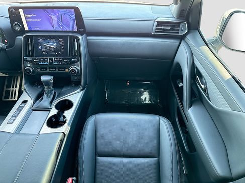 Used 2023 Lexus LX 600 F Sport image 19
