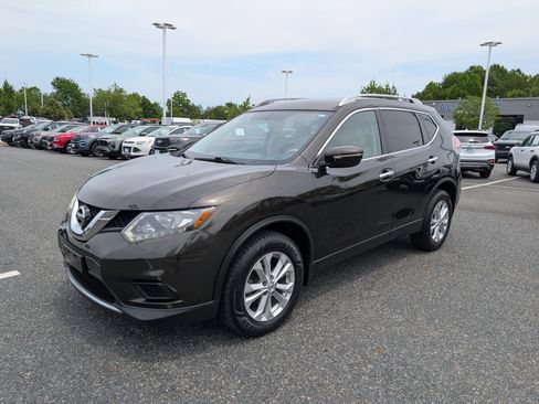 Used 2014 Nissan Rogue SV AWD/4WD image 7