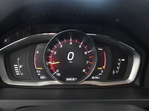 Used 2017 Volvo S60 T5 Dynamic image 23