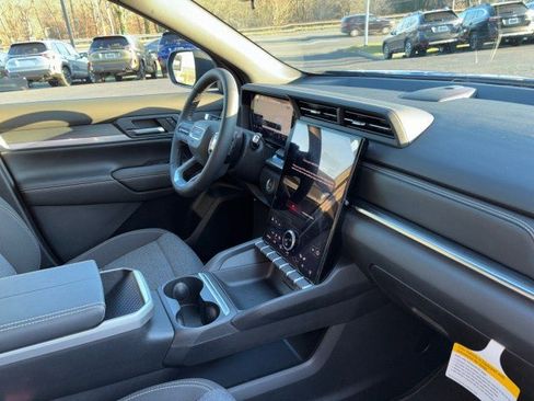 New 2025 GMC Terrain Elevation image 43