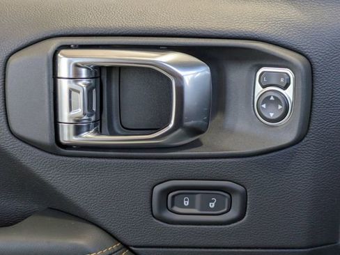 New 2025 Jeep Wrangler Unlimited Rubicon 392 image 22