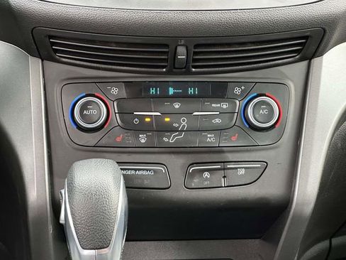 Used 2018 Ford Escape SE image 10