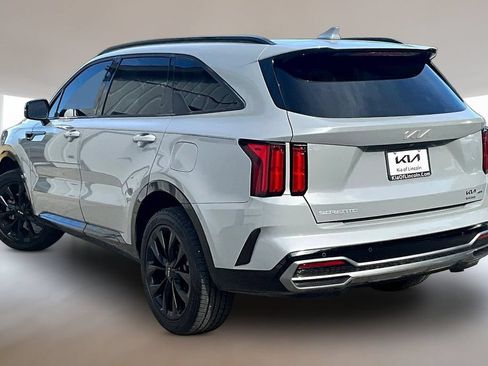 Certified 2023 Kia Sorento SX AWD/4WD image 4