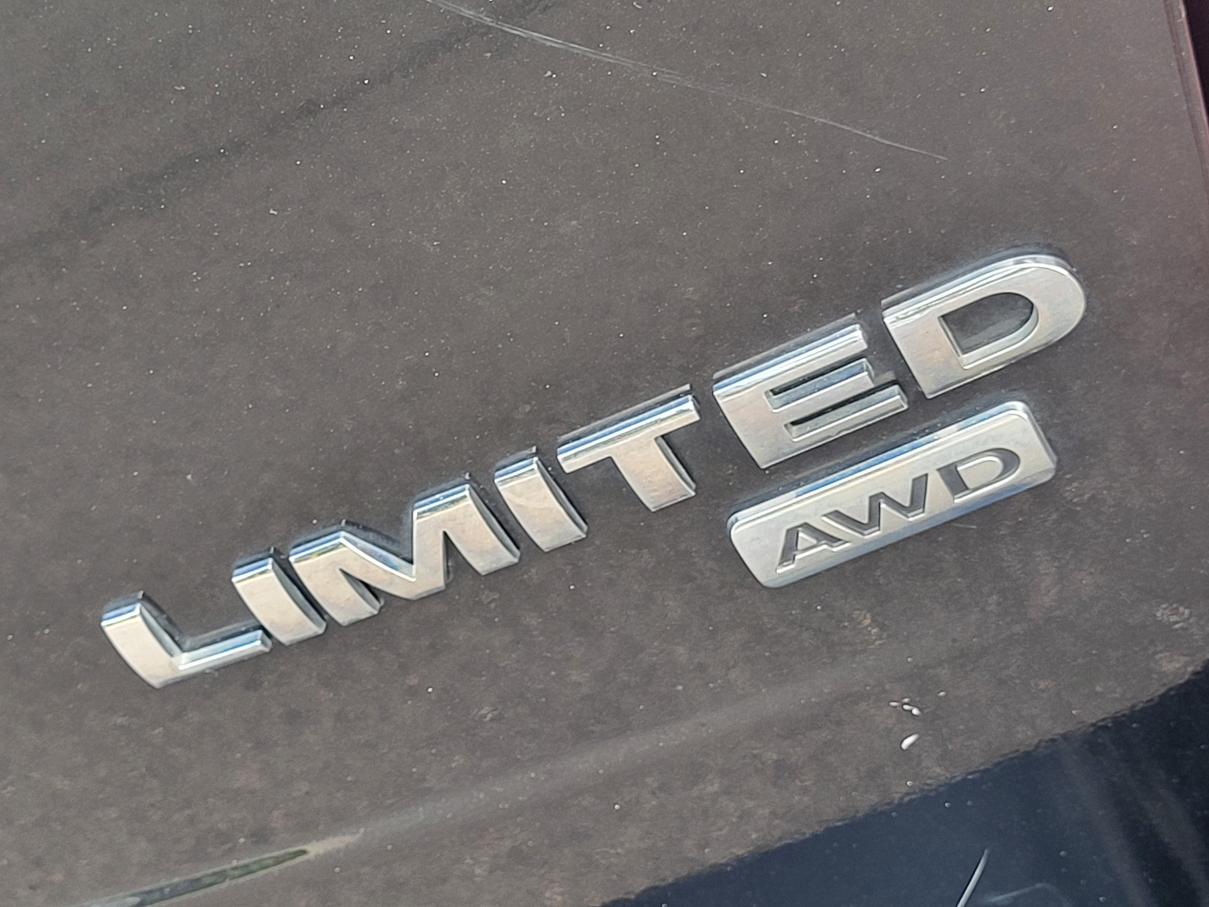Used 2013 Ford Edge Limited AWD/4WD image 9