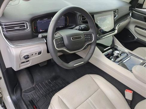 Used 2022 Jeep Wagoneer Series II w/ Convenience Group I image 12