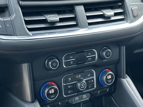 Used 2022 Chevrolet Tahoe RST w/ Luxury Package image 24