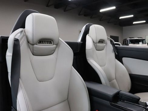 Used 2015 Mercedes-Benz SLK 250 image 23