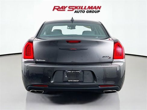Used 2022 Chrysler 300 S image 6