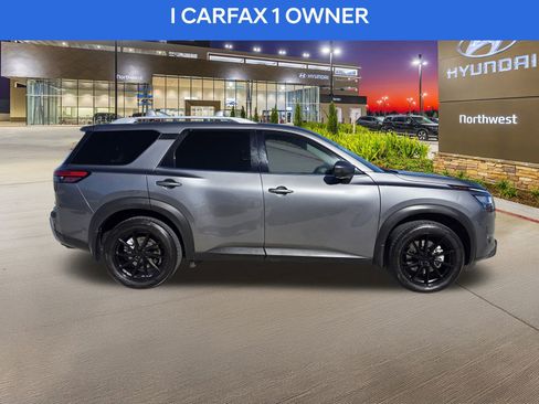 Used 2022 Nissan Pathfinder SL w/ Lighting Package (N92) image 6