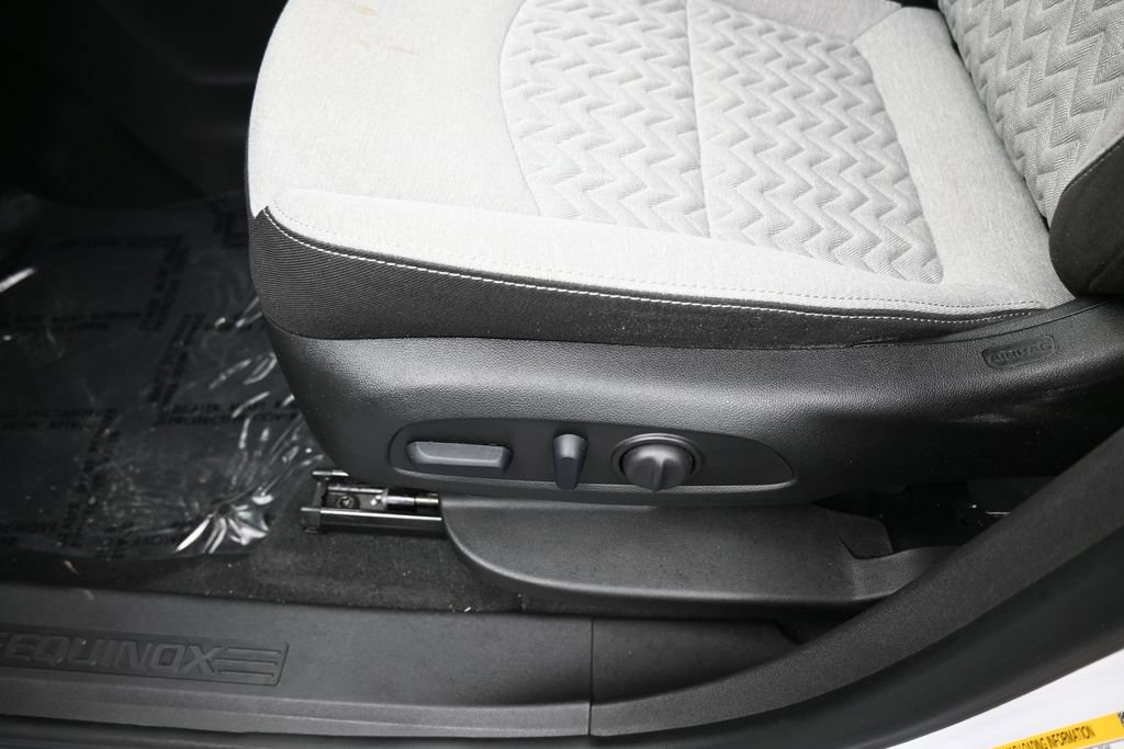 Used 2024 Chevrolet Equinox LS w/ LS Convenience Package FWD image 17