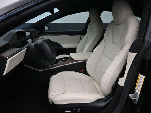 Used 2021 Tesla Model S Plaid image 10