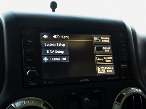 Used 2017 Jeep Wrangler Unlimited Rubicon image 31