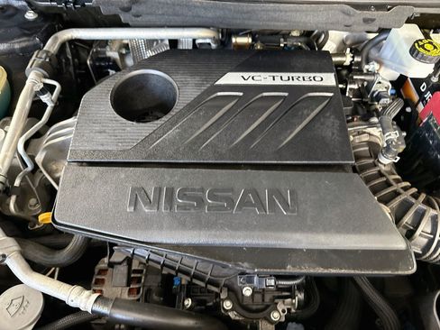 Used 2022 Nissan Rogue SV FWD image 39
